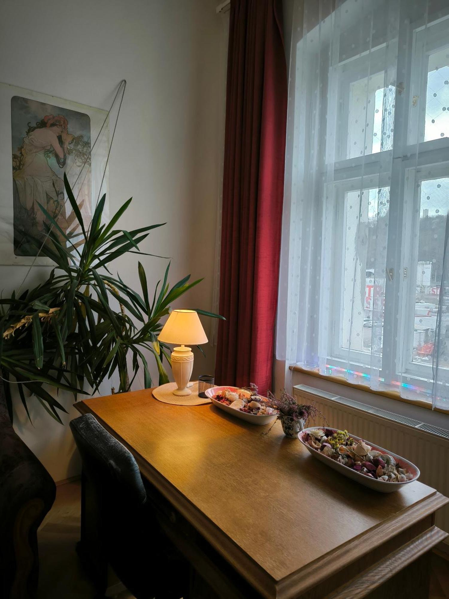 Valentinka Minutes Away From Charles Bridge Apartment Prague Exterior photo
